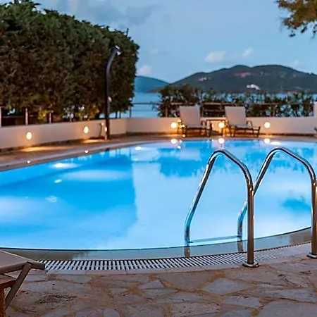 Meliti Waterfront Hotell 4*